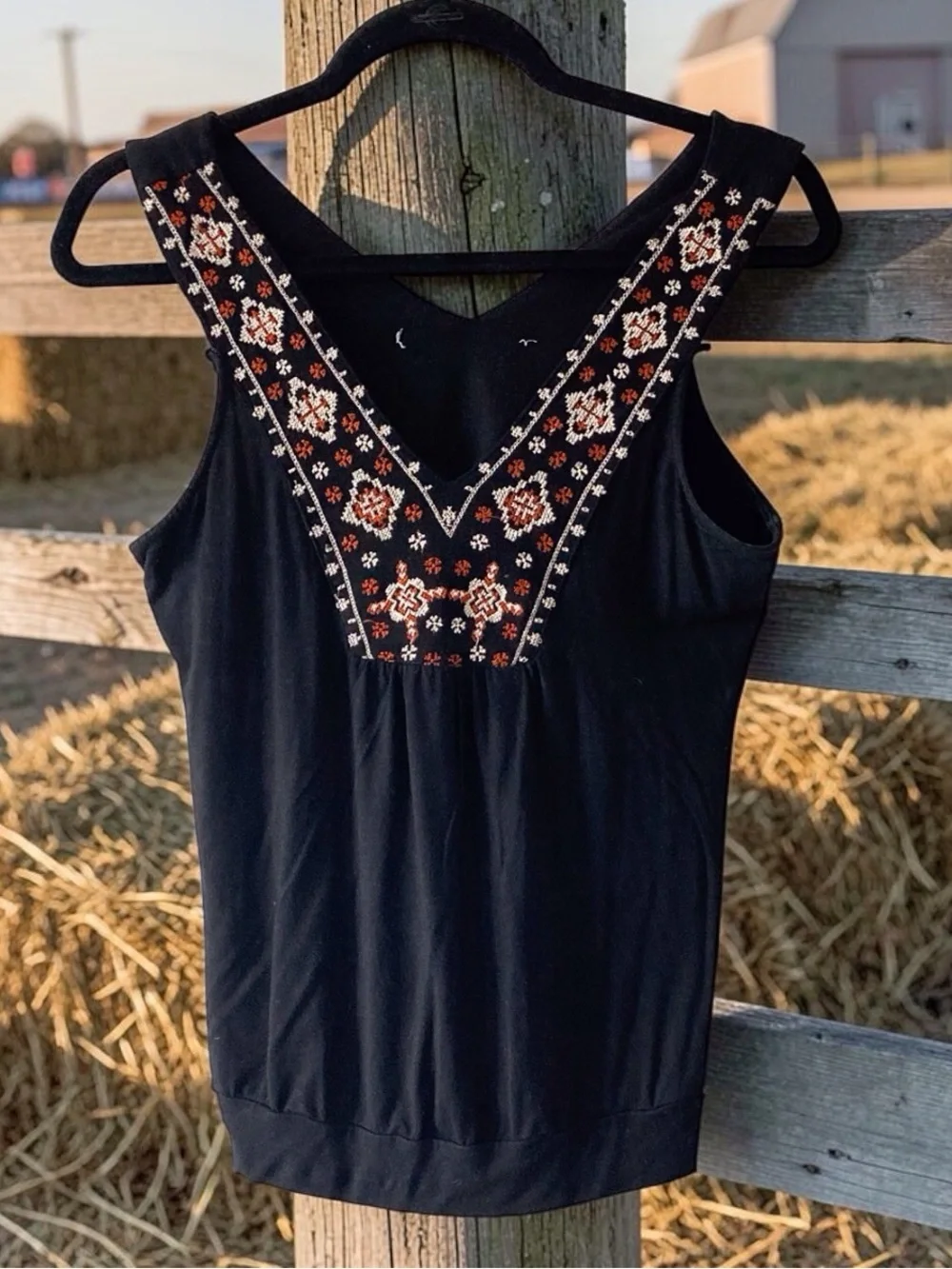 Embroidered Tank Top Womens S/M Black Western Cowgirl Boho Floral Sleeveless - Picture 1 of 8
